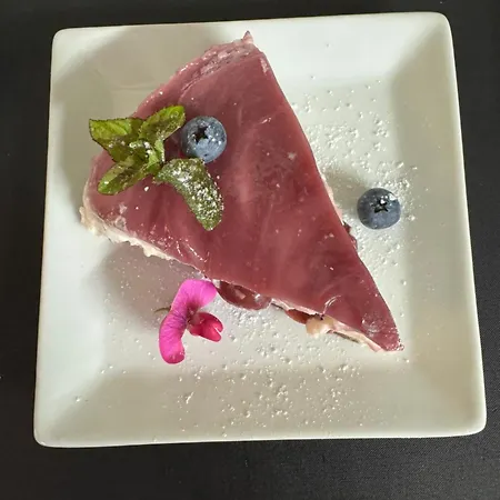蒙特福特斯奇罗斯勒酒店