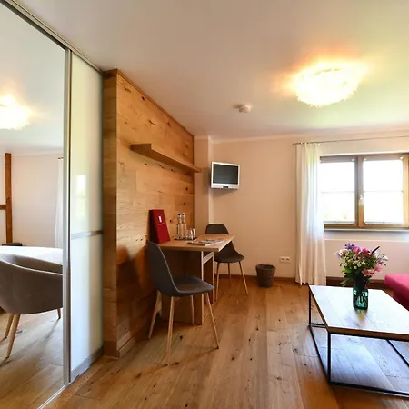 Montfort-schloessle Hotel