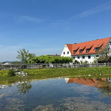 Montfort-schloessle Hotel *