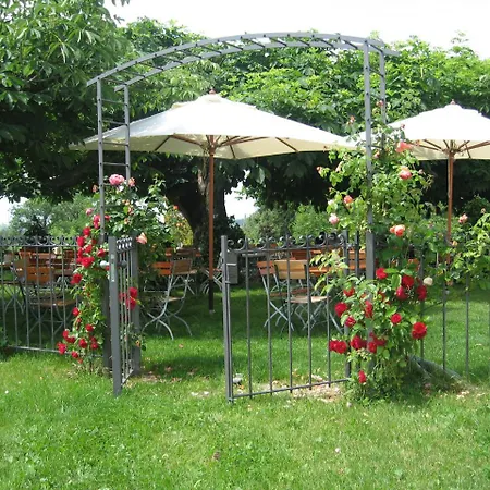 Montfort-schloessle Lindau (Bodensee)