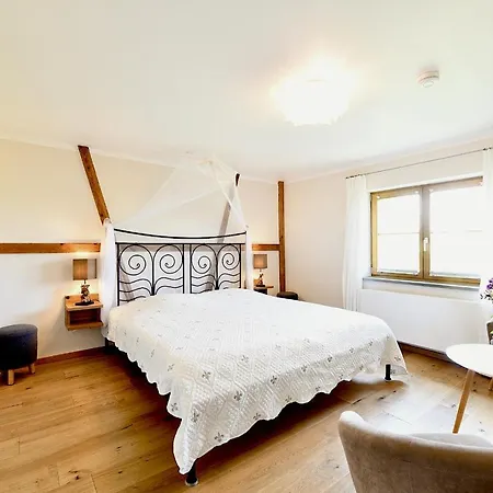 Montfort-schloessle Hotel *