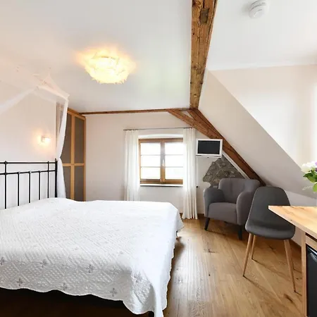 Montfort-schloessle Hotel *