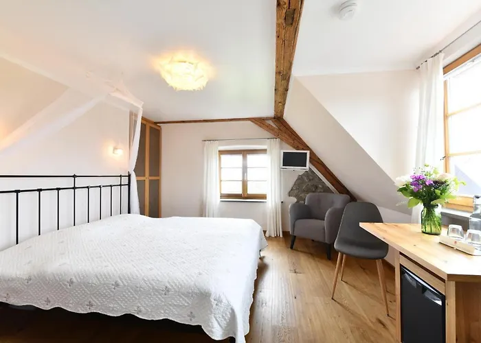 Montfort-schloessle Hotel *